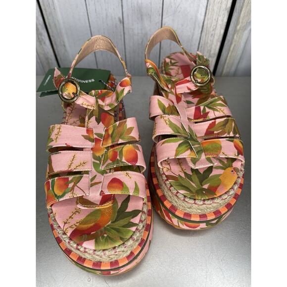 New! Farm Rio Tropical Mango Fruit Print Sandals Platform Parrot Size 8 - Picture 2 of 6